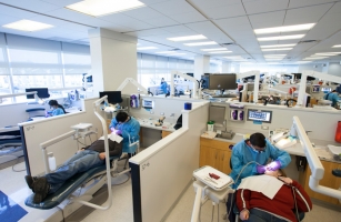 Rutgers School of Dental Medicine students treat patients
