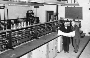 Chemistry laboratory on Rector Street, Newark, 1948